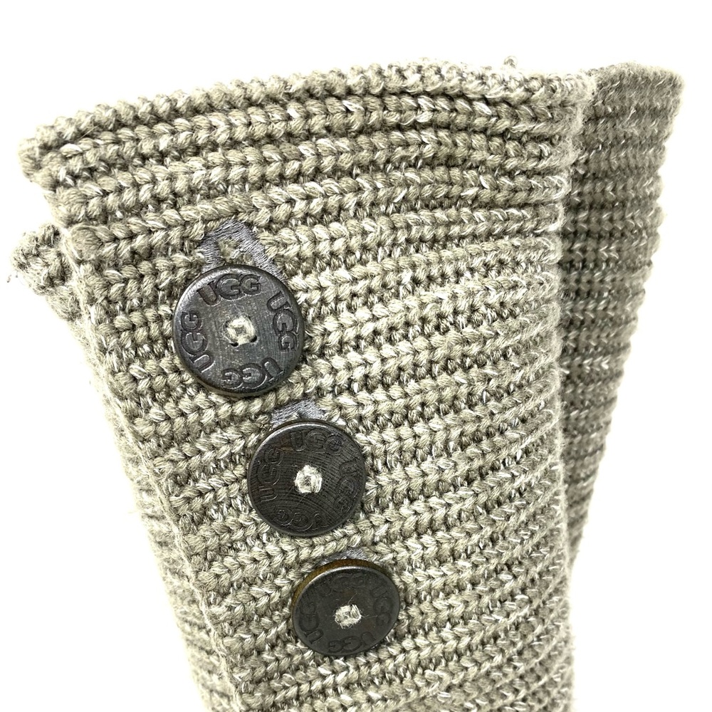 UGG Boots - Picture 4 of 10